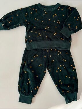 SET | Dark Green Star & Moon Kids Two-Piece Lounge Set